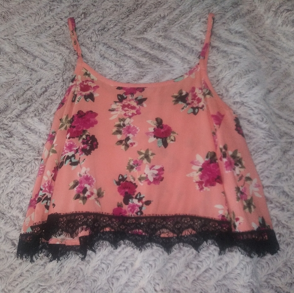 Flowy Floral Crop Top - Picture 5 of 5